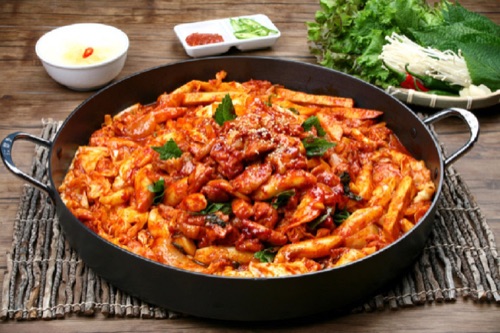 Spicy Stir-Fry Chicken 춘천닭갈비